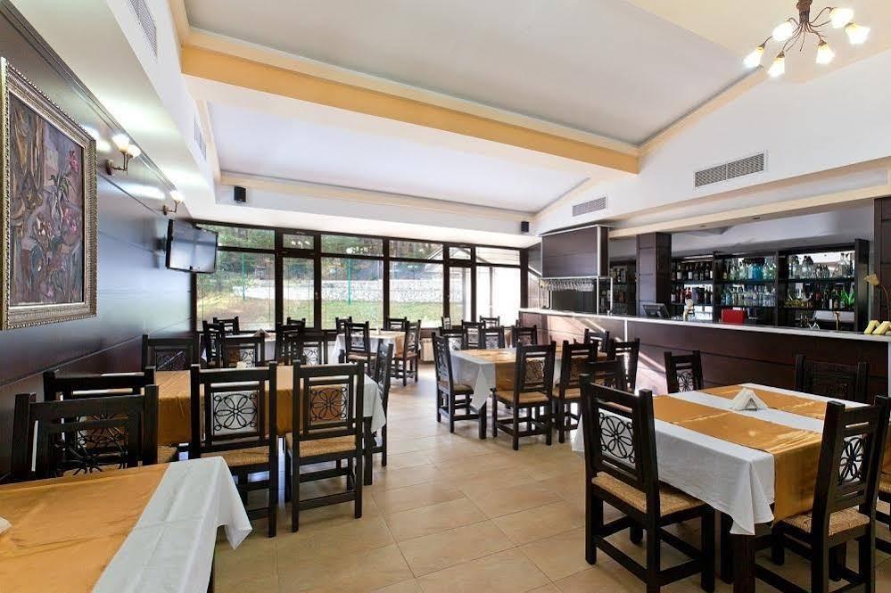 Family Hotel Hebar Μπατάκ Εξωτερικό φωτογραφία