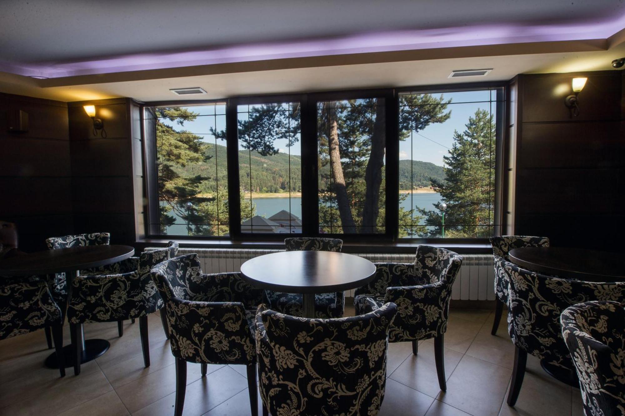 Family Hotel Hebar Μπατάκ Εξωτερικό φωτογραφία